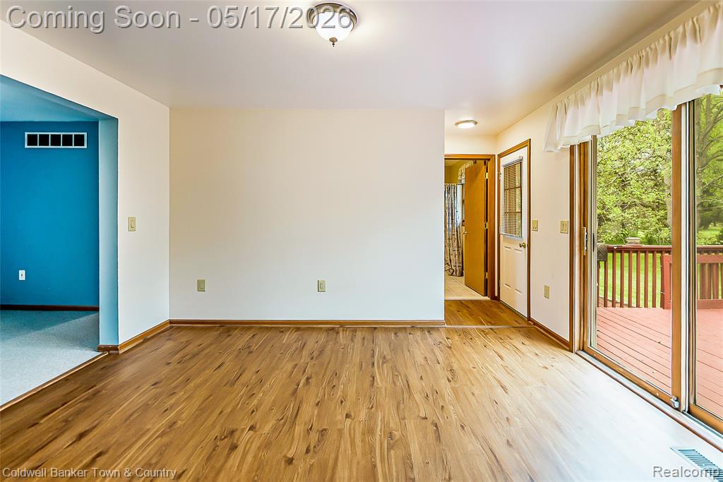2154 Kingston Drive, Pinckney, MI 48169 — Photo 13