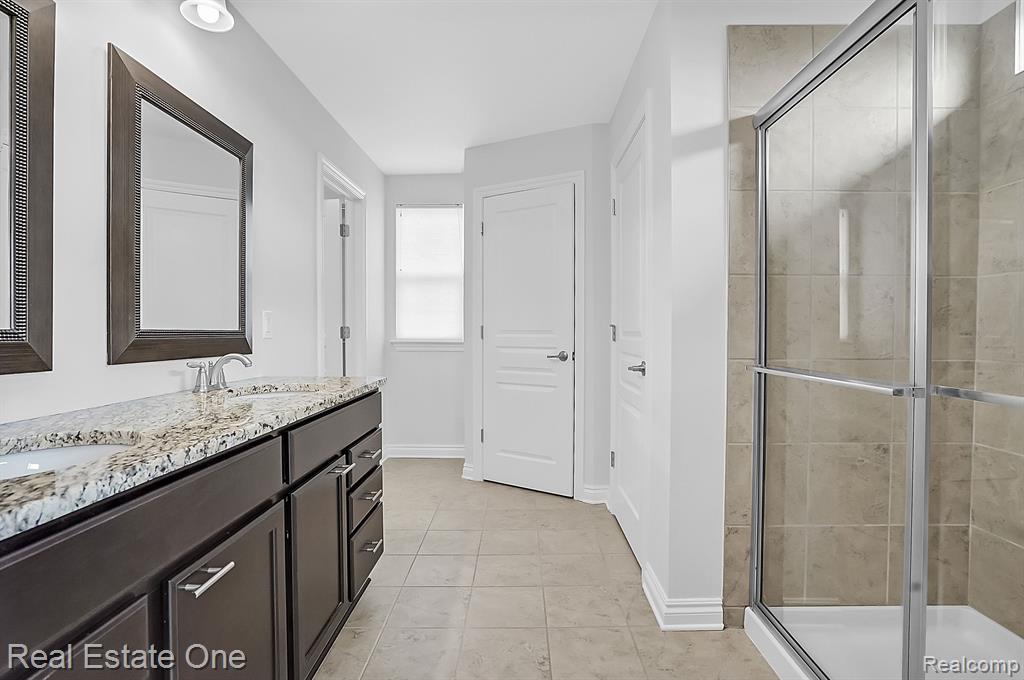 4559 TANGLEWOOD Lane, Lake Orion, MI — Photo 24