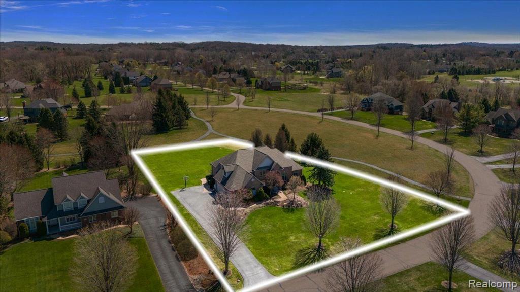 8449 S SHORE Drive, Clarkston, MI 48348 — front exterior