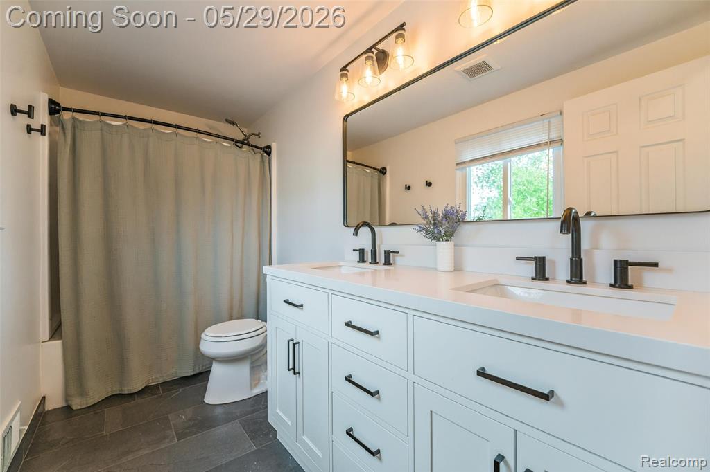 8941 Bristol Court, Ypsilanti, MI 48198 — Photo 15