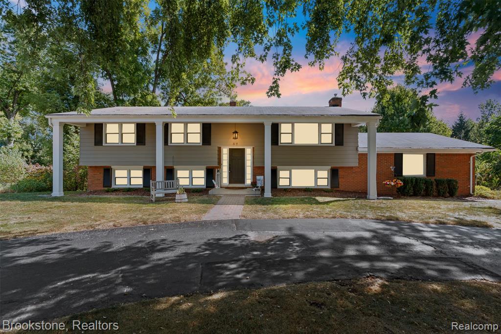 87 E Maryknoll Road, Rochester Hills, MI 48309 — front exterior