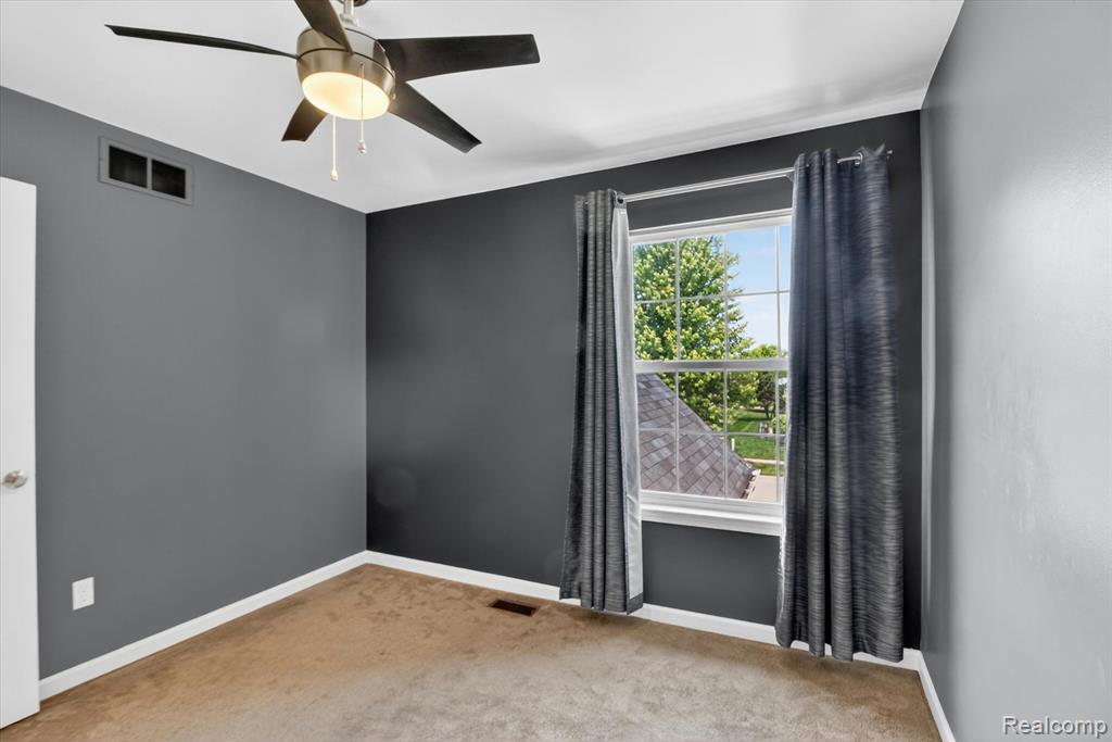 49271 Laguna Drive, Van Buren, MI 48111 — Photo 44