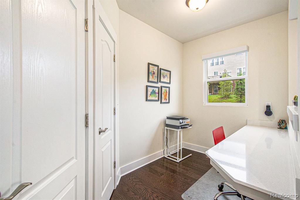 2822 Dillon Drive, Ann Arbor, MI 48105 — Photo 14