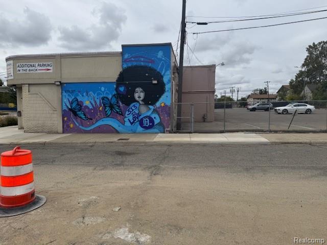 16900 W Warren Avenue - Photo 5