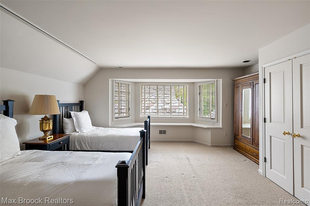 65 Lone Pine Road, Bloomfield Hills, MI 48304 — Photo 20