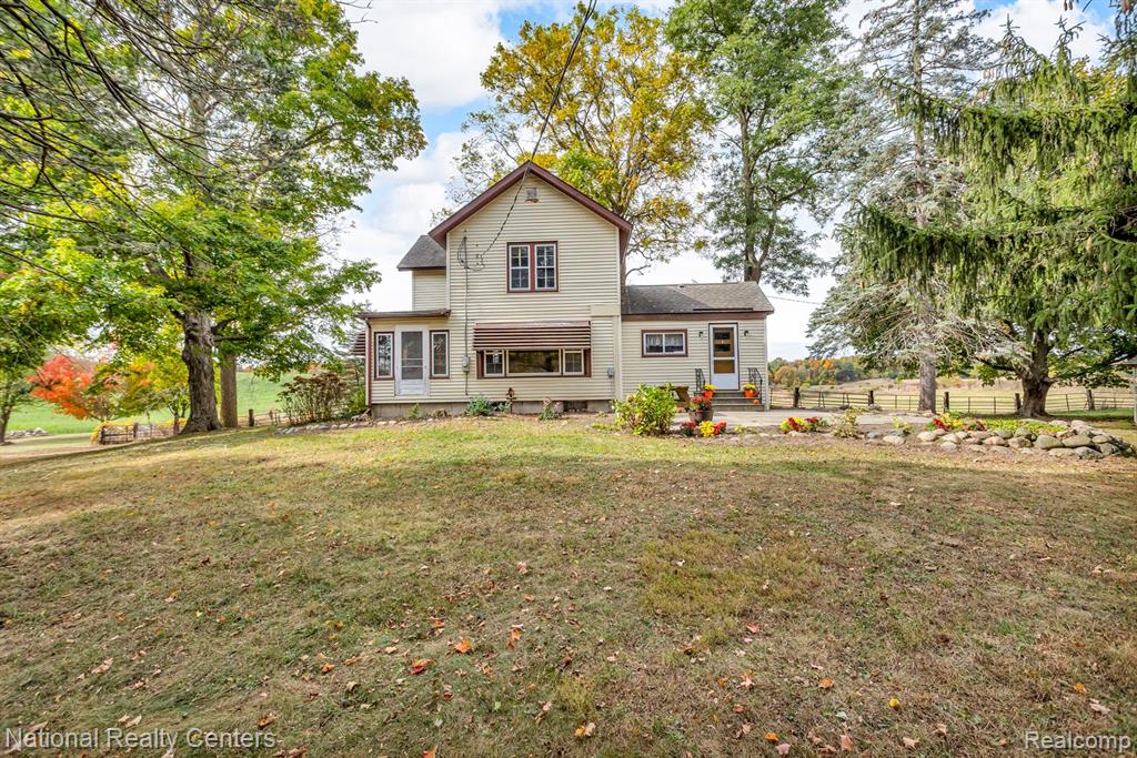 1050 W Vicary Rd. Road, Liberty, MI 49233 — front exterior