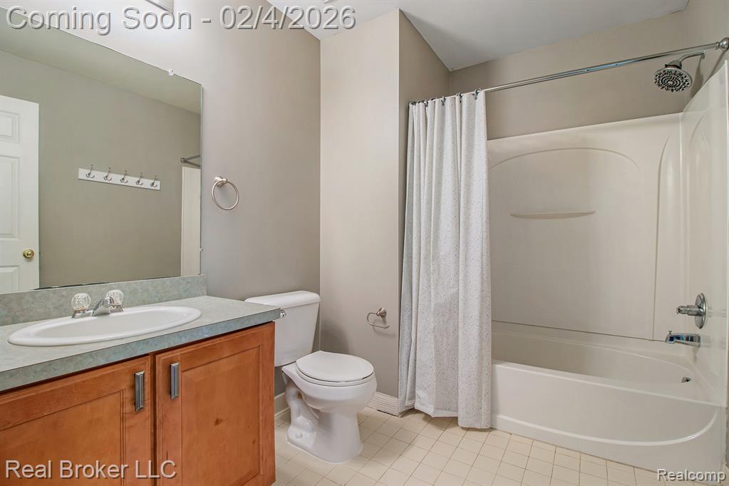 2074 Cloverly Lane, Ann Arbor, MI 48108 — Photo 12