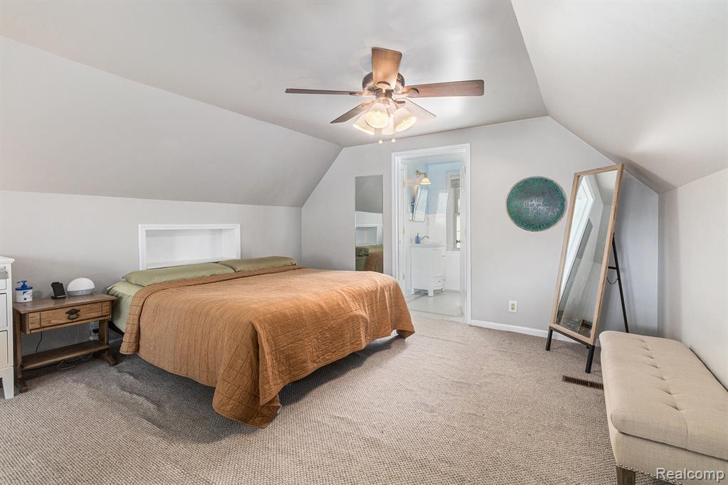 915 N Altadena Avenue, Royal Oak, MI 48067 — Photo 12
