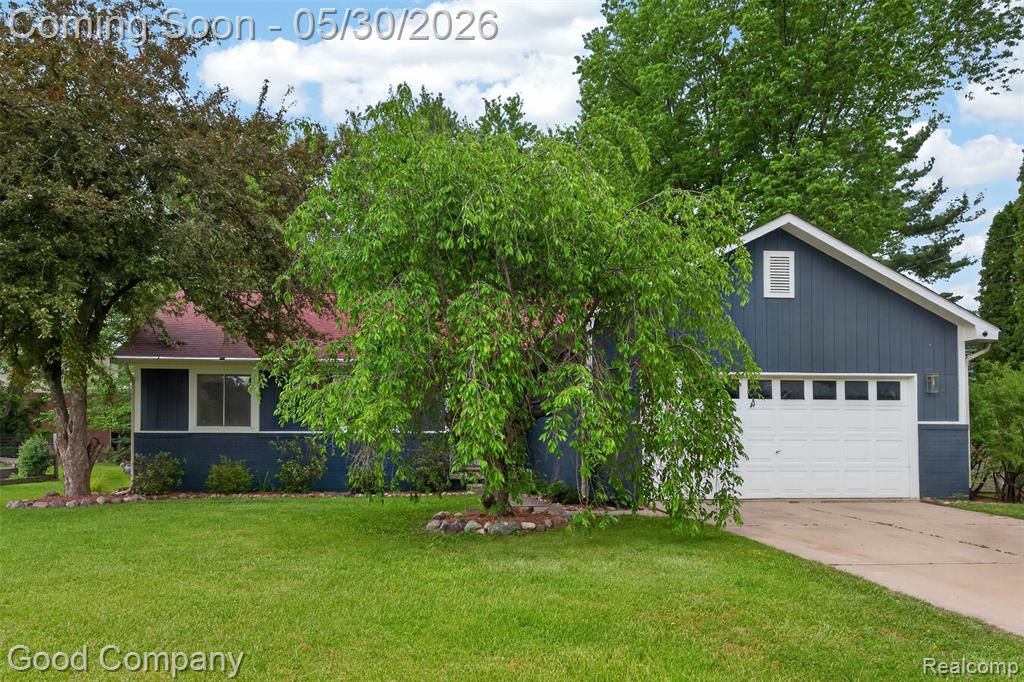 933 Gallaland Avenue, Rochester Hills, MI 48307 — Photo 36