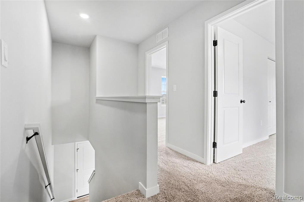 8033 Moonlight Creek Lane, Fowlerville, MI 48836 — Photo 10