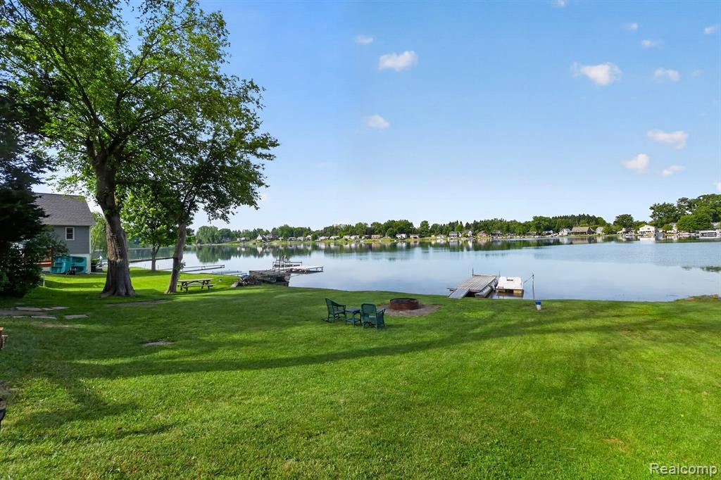 1717 Triangle Lake Road, Howell, MI 48843 — Photo 20