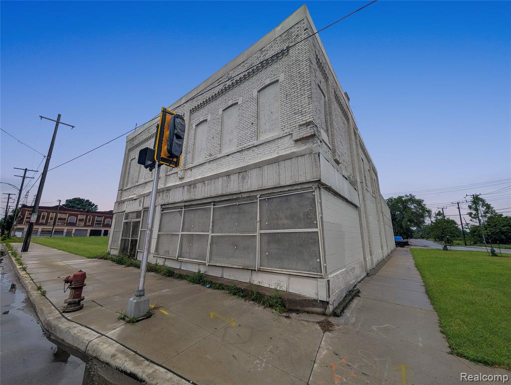 8000 W Jefferson Avenue - Photo 5
