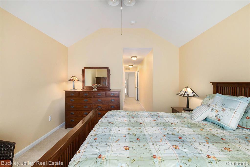 642 Olde English Circle, Howell, MI 48855 — Photo 8