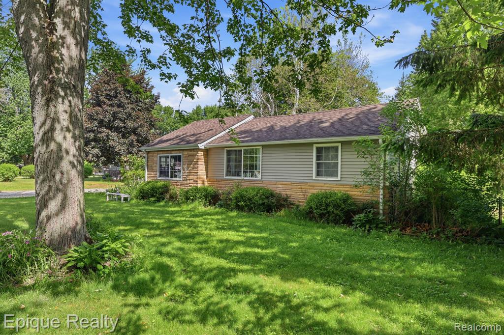 3652 Norman Road, Fort Gratiot, MI 48059 — Photo 2