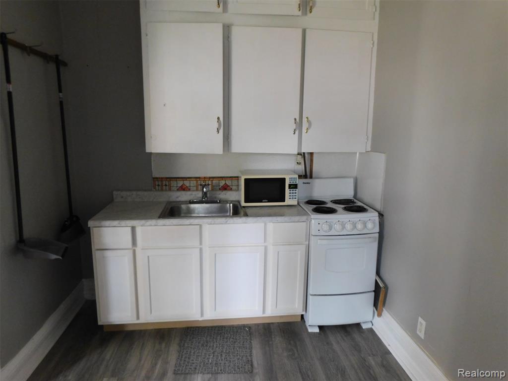 838 Howard Street, Port Huron, MI 48060 — Photo 2