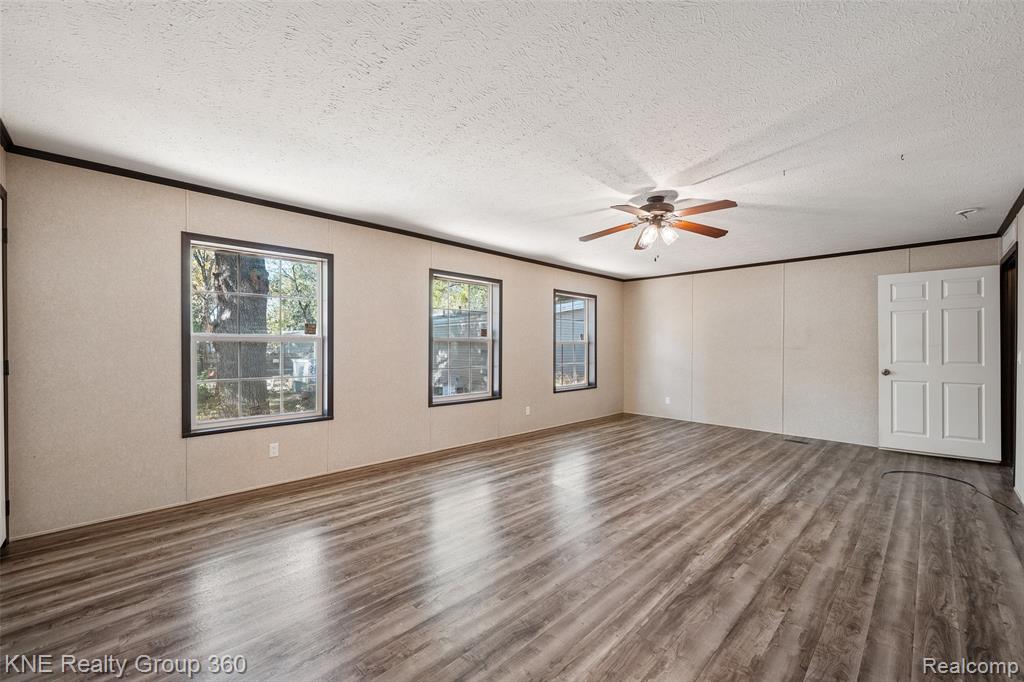 5790 Comanche Lane, Howell, MI 48843 — Photo 29
