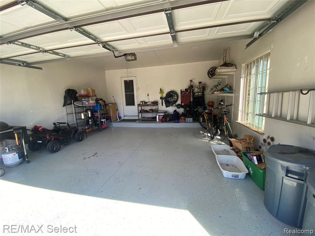 5057 Sandalwood Drive, Grand Blanc, MI 48439 — Photo 5