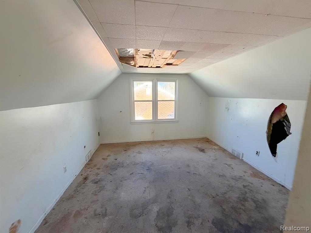 23450 Margareta Street, Detroit, MI 48219 — Photo 14