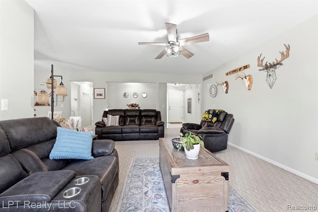 24595 Jason Drive, Brownstown, MI 48134 — Photo 4