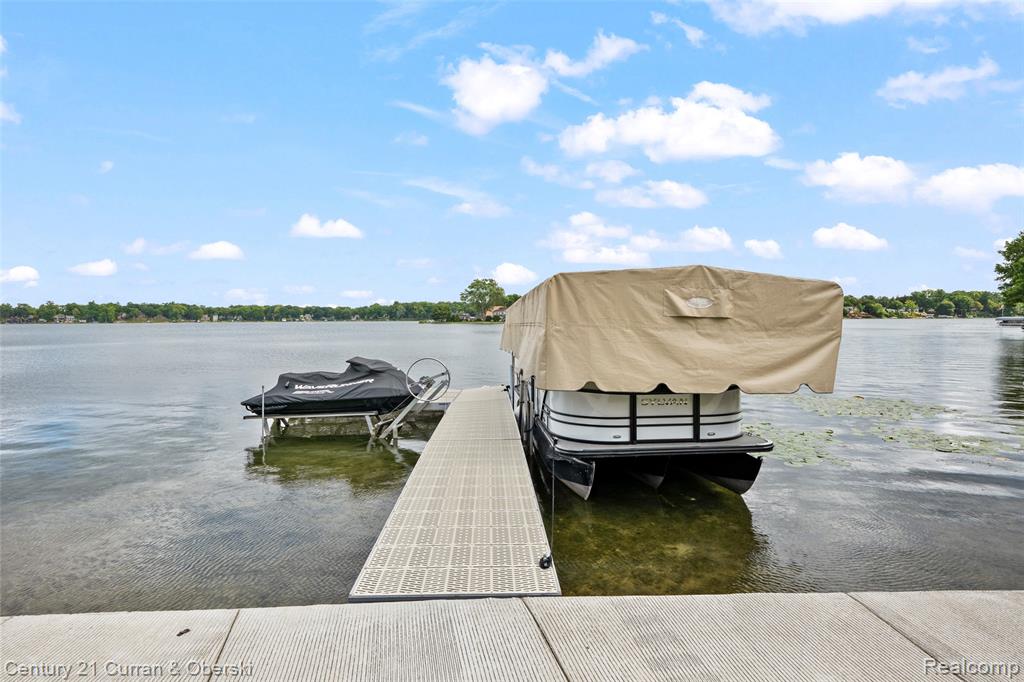 4255 Lakewood Drive, Waterford, MI 48329 — Photo 33