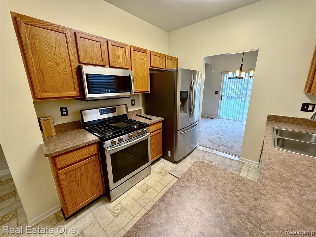 716 Palmer Drive, Pontiac, MI 48342 — Photo 5
