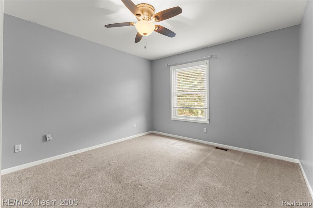 21717 Hildebrandt Drive, Flat Rock, MI 48134 — Photo 35