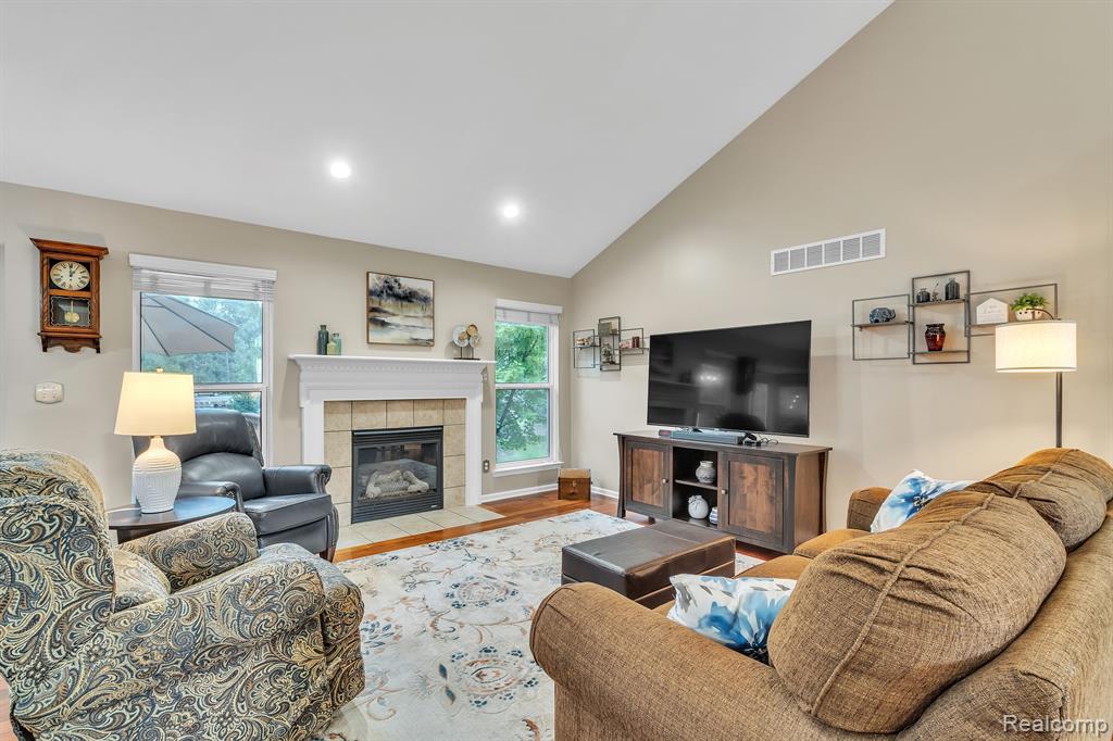 1134 Andover Circle, Commerce Twp, MI 48390 — Photo 7