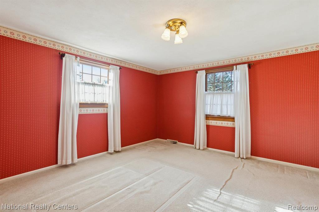 5621 Eastman Boulevard, West Bloomfield, MI 48323 — Photo 24