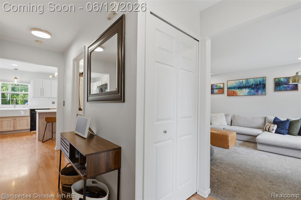124 Rexton Street, Novi, MI 48377 — Photo 5