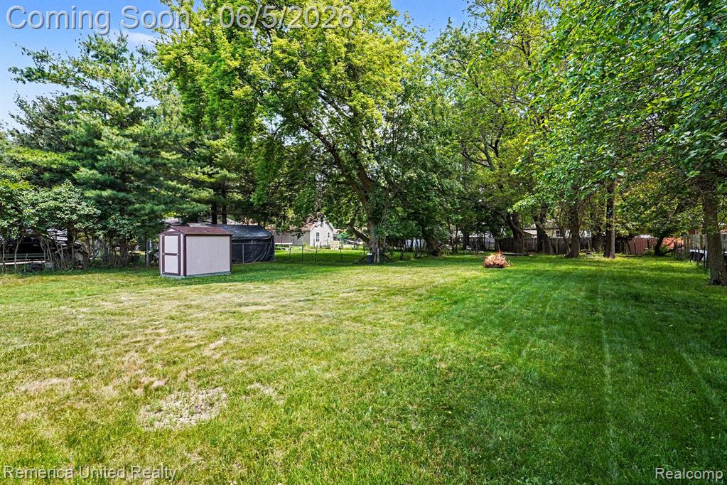 1024 Lee Street, Fenton, MI 48430 — Photo 23