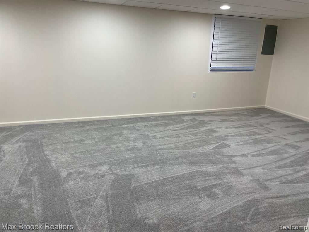 5252 WRIGHT WAY E, West Bloomfield, MI — Photo 19