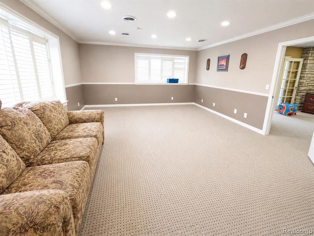 16012 Moross Road, Detroit, MI 48205 — Photo 29