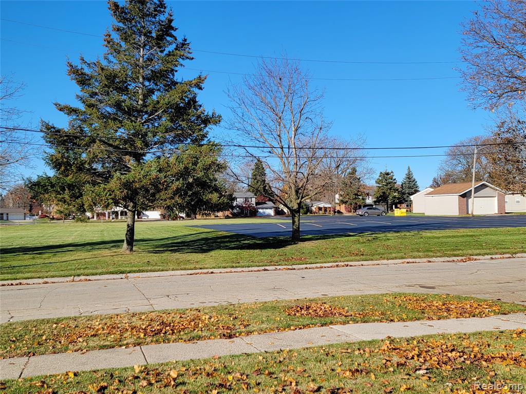 9333 Katherine Street, Taylor, MI 48180 — Photo 34