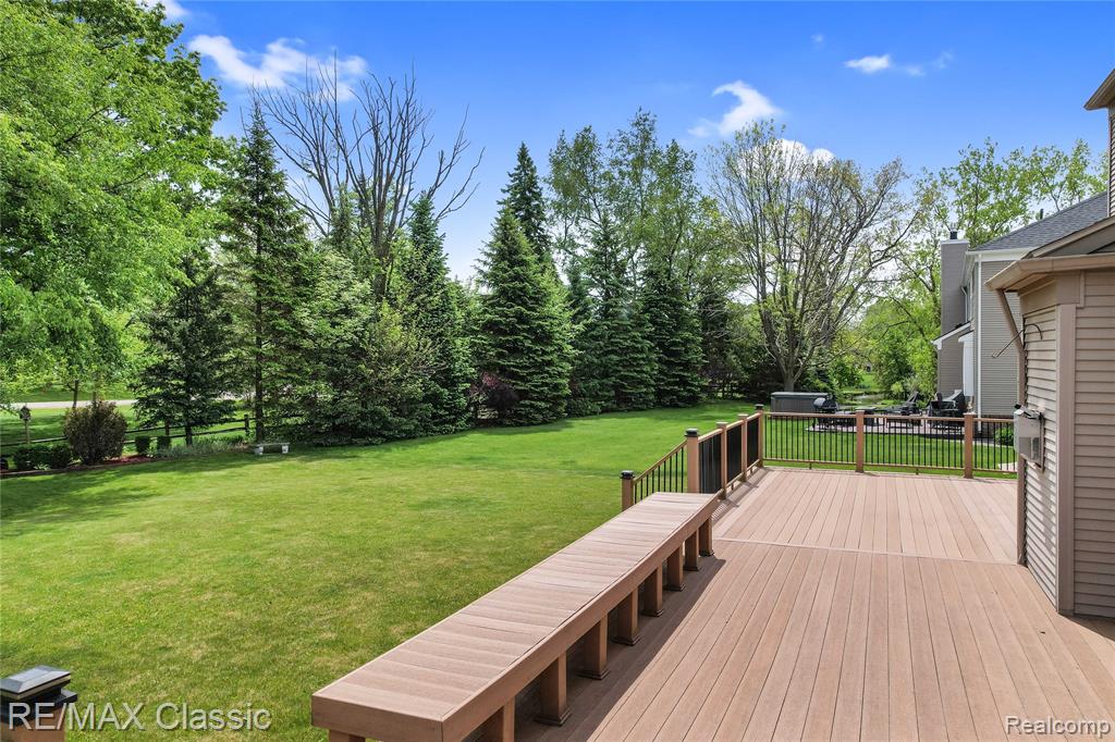 6323 Moonstone Dr, Grand Blanc, MI 48439 — Photo 4