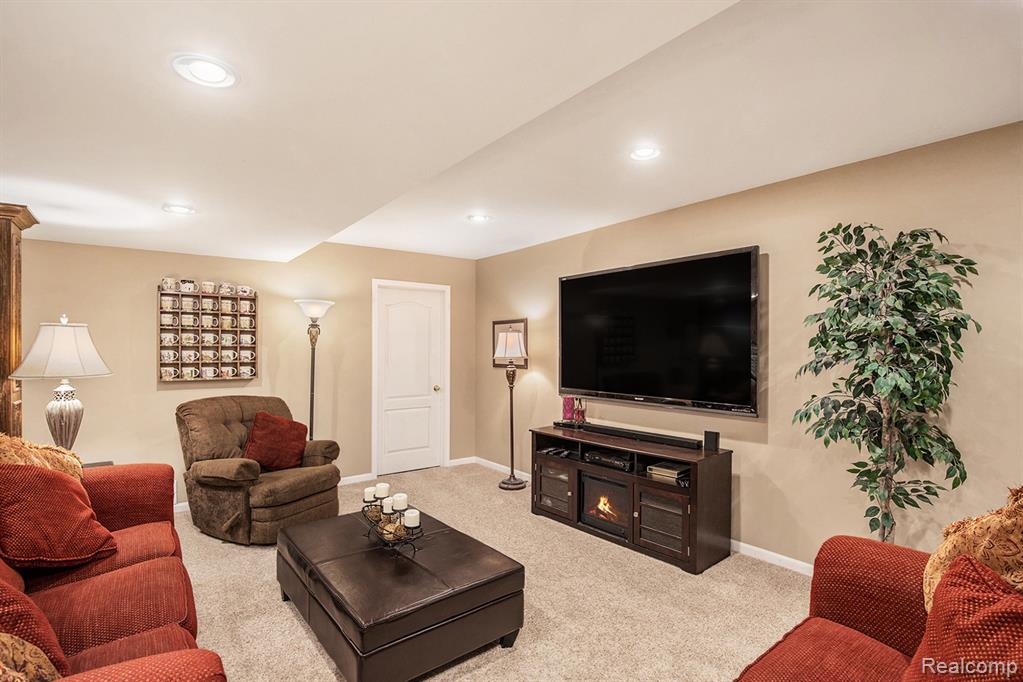 4190 Derry Court, Oakland, MI 48306 — Photo 53