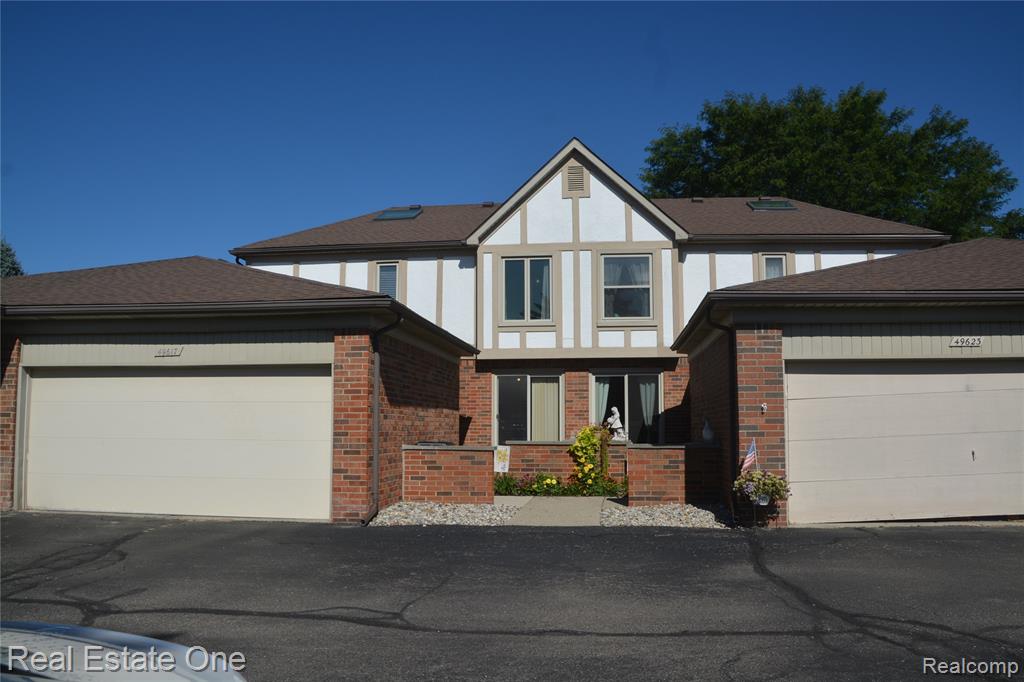 49617 Hamilton Court, 28, Utica, MI 48315 — front exterior