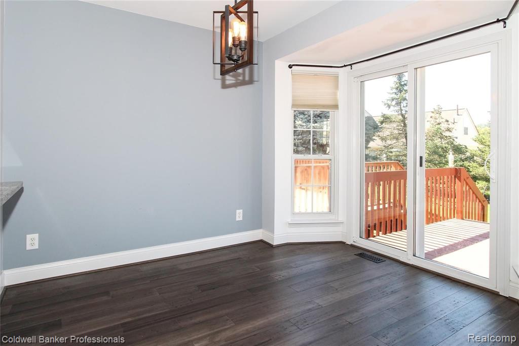 3110 VILLAGE Circle, Ann Arbor, MI 48108 — Photo 9