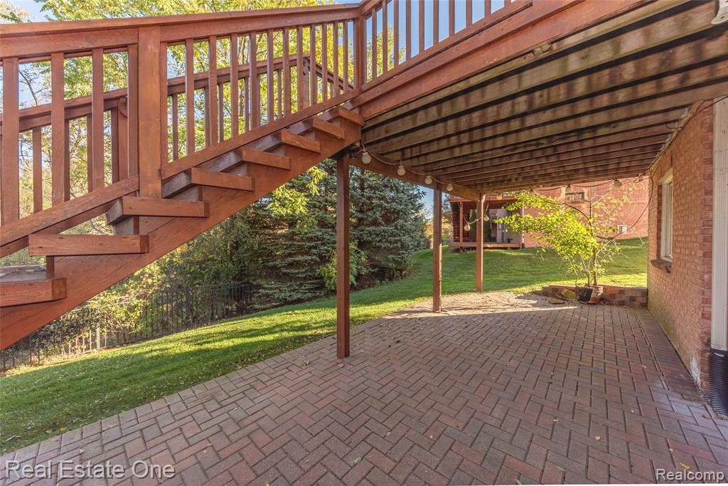 26610 Valhalla Drive, Farmington Hills, MI 48331 — Photo 13