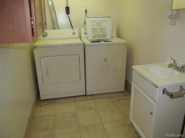 20008 Negaunee, Redford, MI 48240 — Photo 14