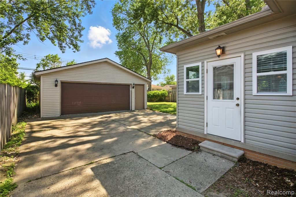 655 Ross Street, Plymouth, MI 48170 — Photo 39
