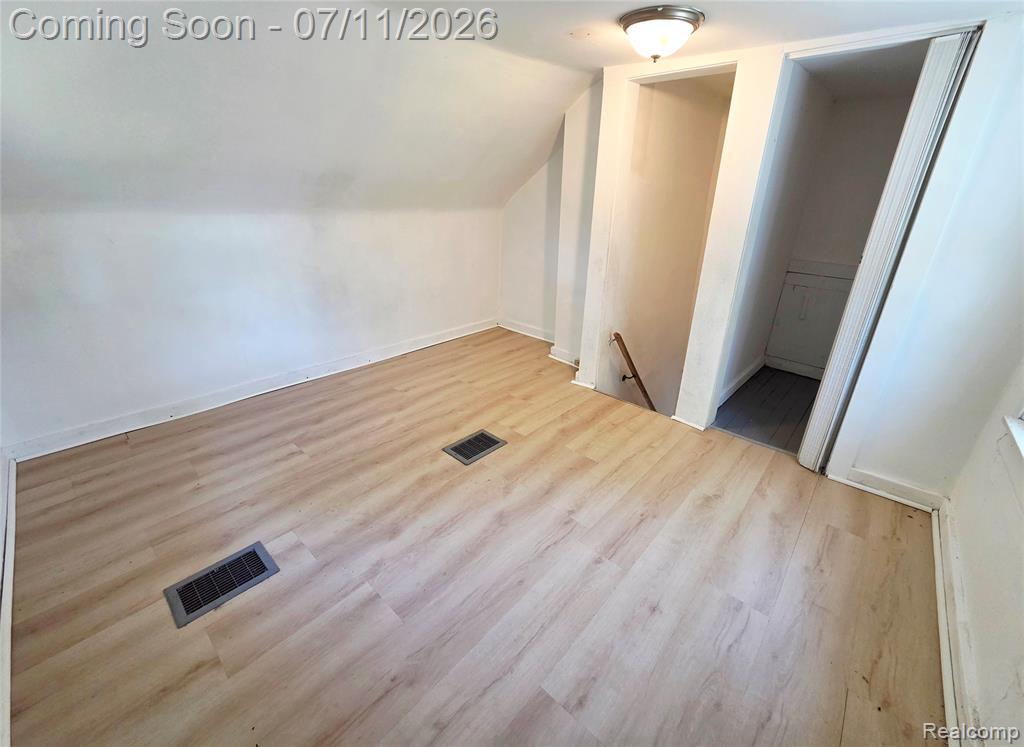 5021 Anatole Street, Grosse Pointe, MI 48236 — Photo 18