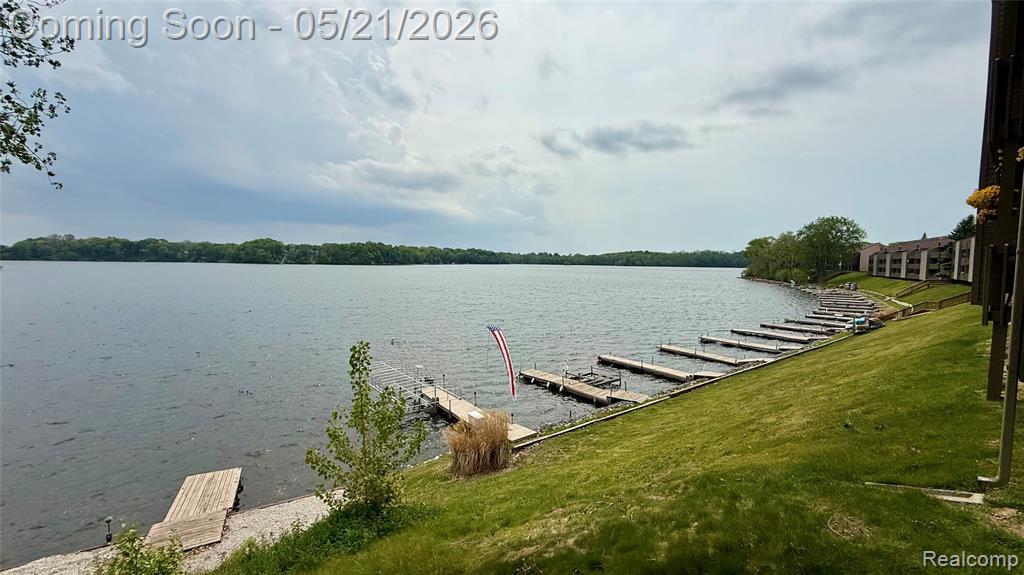 844 Cliffs Drive, Ypsilanti, MI 48198 — Photo 2