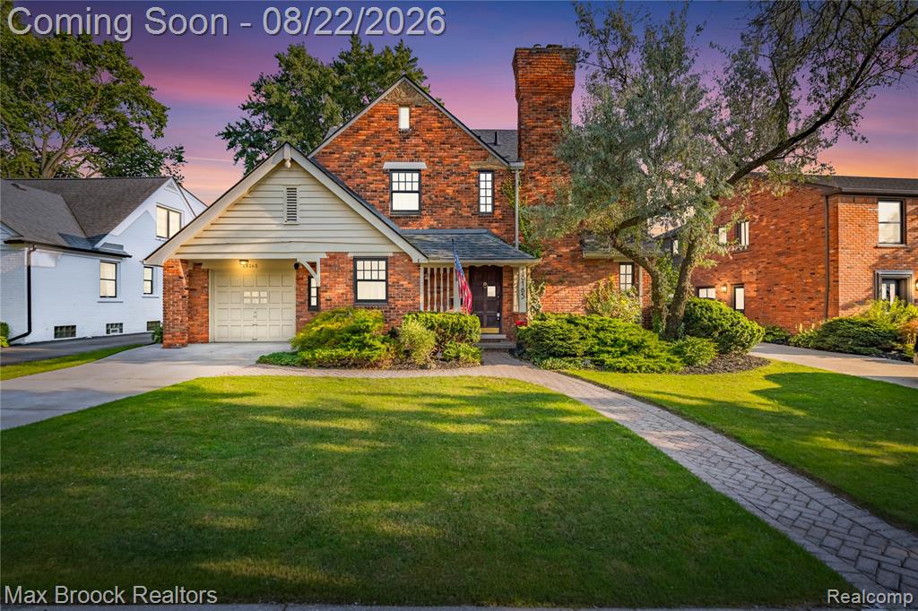 18165 Kinross Avenue, Beverly Hills, MI 48025
