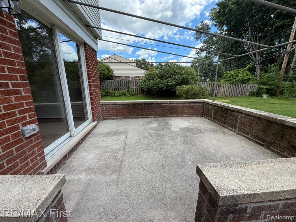 23736 Kim Drive, Clinton Twp, MI 48035 — Photo 18