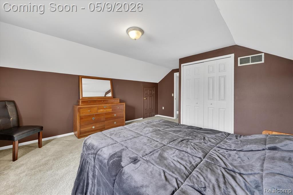 16621 Gatehouse Drive, Woodhaven, MI 48183 — Photo 33