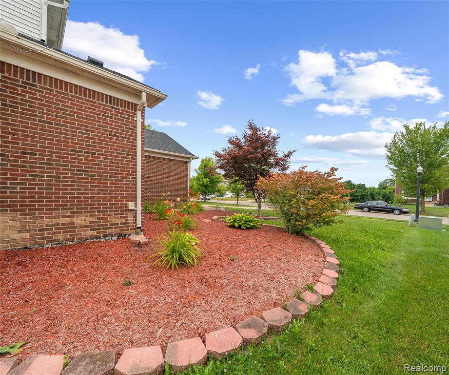 5864 Willow Ridge Drive, Ypsilanti, MI 48197 — Photo 5