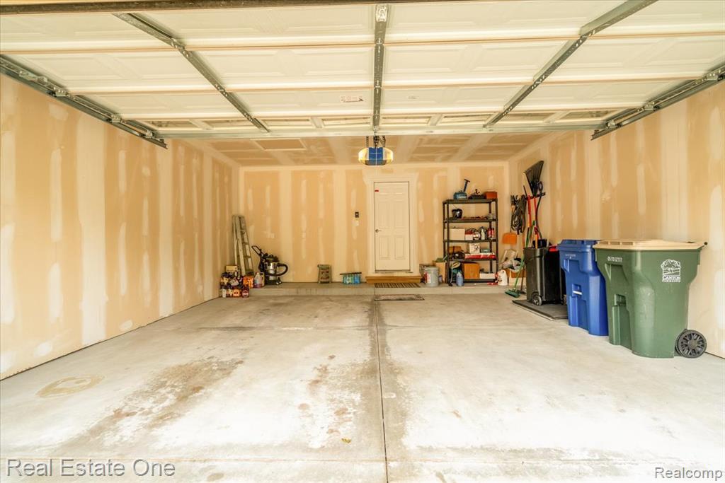 43543 Abbey Circle, Canton, MI 48187 — Photo 6