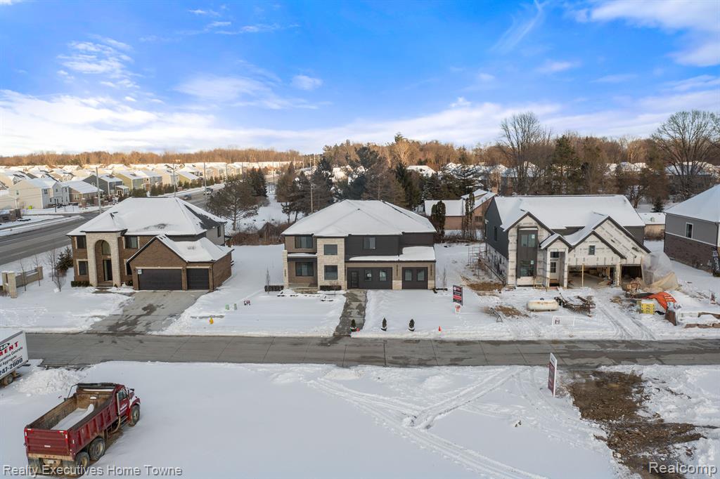 50964 MISTWOOD Drive, Macomb, MI 48042 — Photo 63