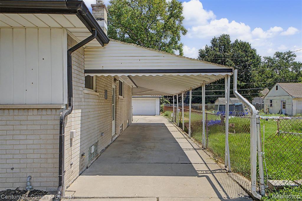 5375 Mayfair Street, Dearborn Heights, MI 48125 — Photo 30