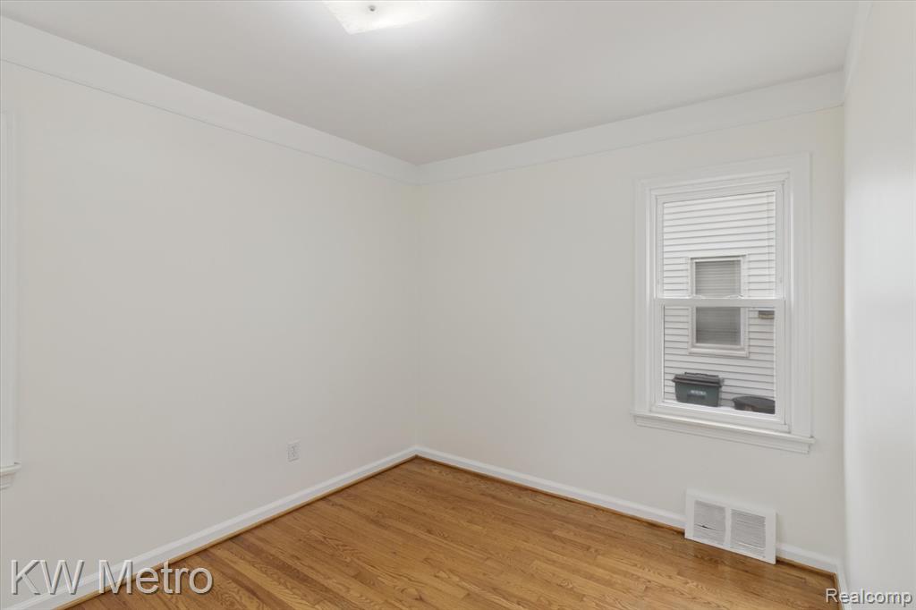4116 Gardner Avenue, Berkley, MI 48072 — Photo 24